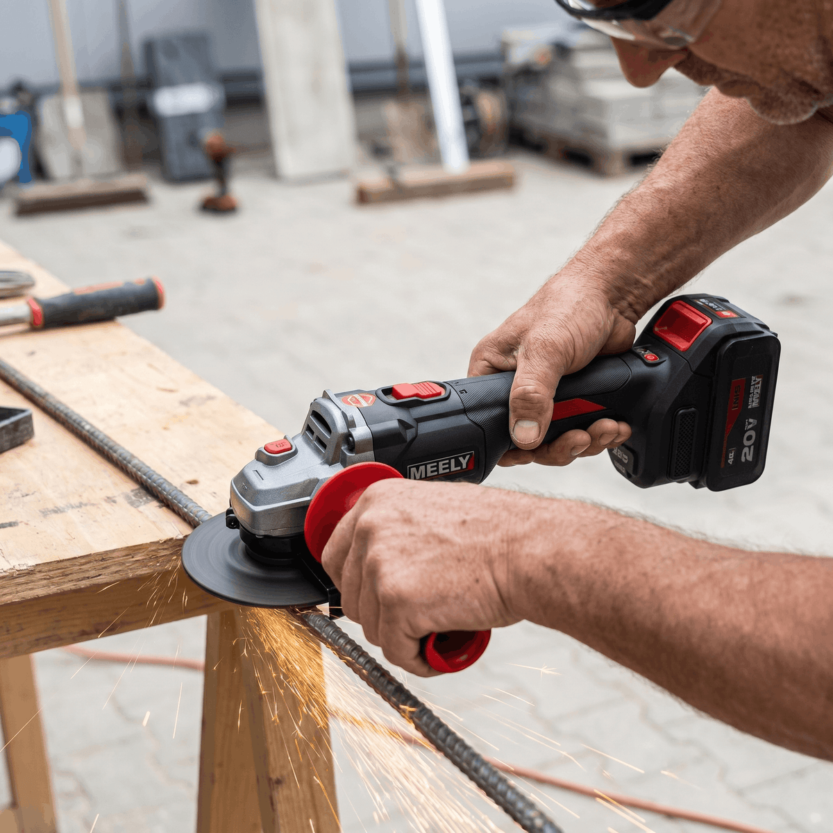 Акумулаторен ъглошлайф MEELY MT-600 20V Brushless 125мм + 2× 4.0Ah
